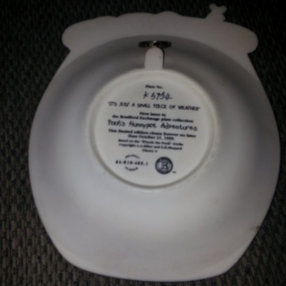 2 WINNIE POOH *Disney Winnie Pooh’s Honey Pot Adventure & SEARS MINI PHOTO FRAME - Picture 11 of 14